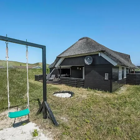Prázdninový dům Gorgeous Home In Hvide Sande With Sauna *