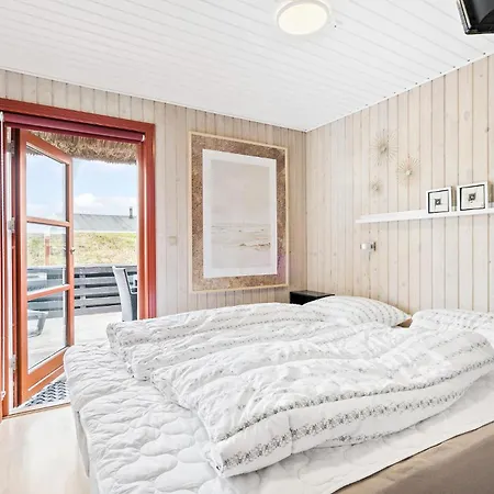 Prázdninový dům Gorgeous Home In Hvide Sande With Sauna Hvide Sande
